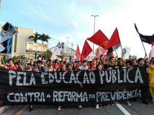 Read more about the article Sobre a construção de greves e mobilizações estudantis pelo país